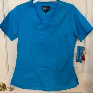 UA Scrubs Modern Fit ButterSoft Stretch Scrub Top